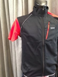 GORE BIKE WEAR Gore Jakke Phantom Zip-off M/windstopper -cykel butik crs media 1193 scaled 1