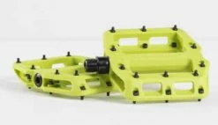 Bontrager Line Elite Flat Pedal Volt/black